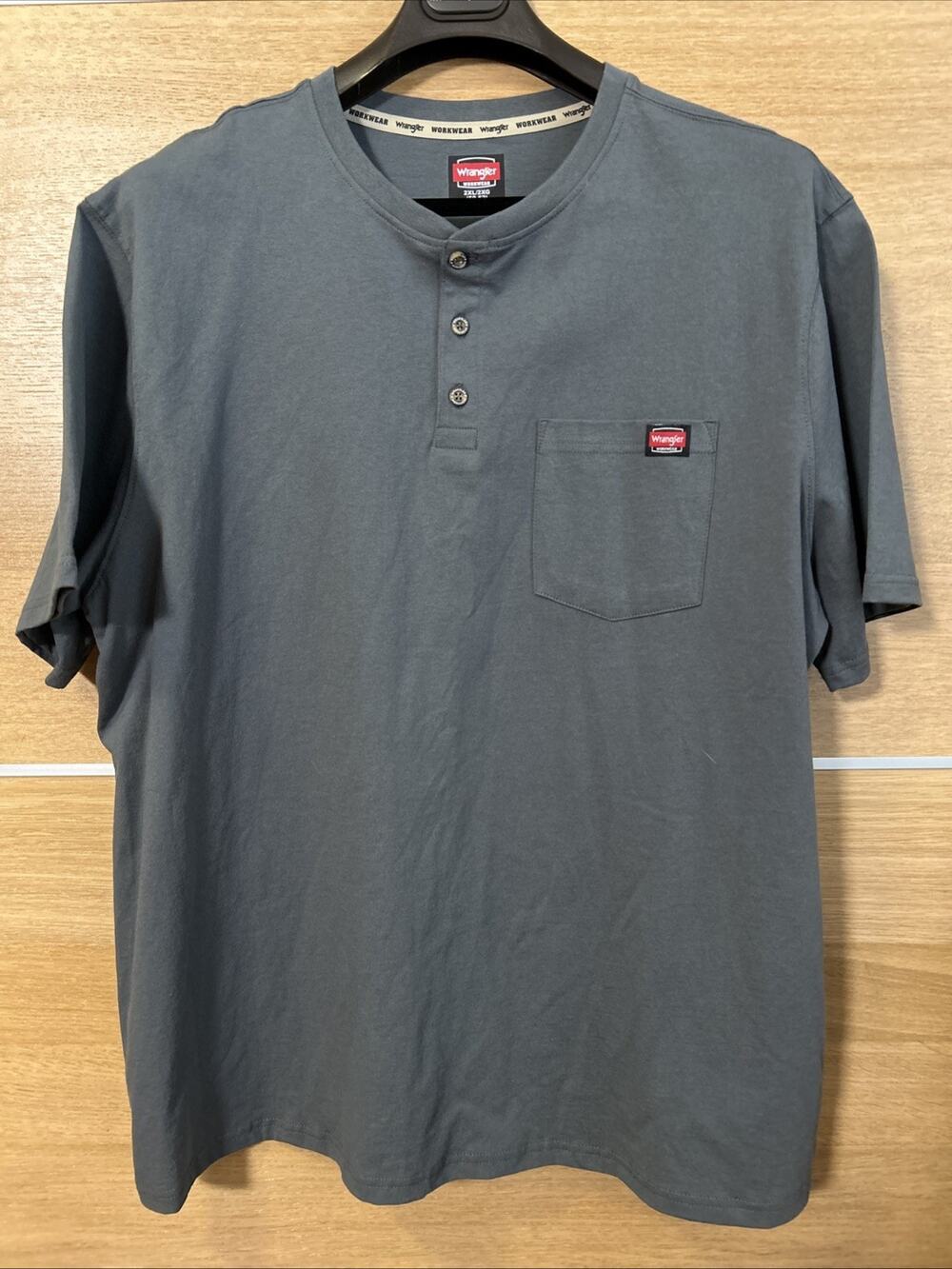 Wrangler Workwear Men’s Size 2XL short sleeve Henley T-Shirt